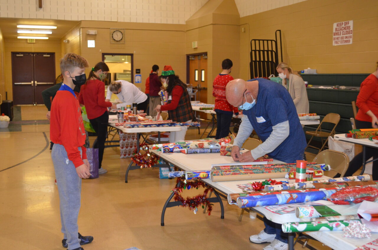 Parent Volunteering St. PhilipNeri Catholic School